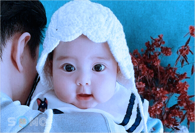 mơ thấy bố bế con gái