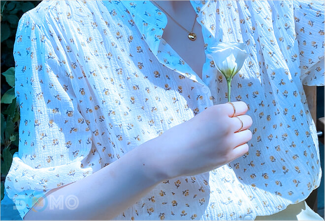 mơ thấy áo hoa đánh con gì