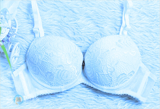 mơ thấy áo lót đánh con gì