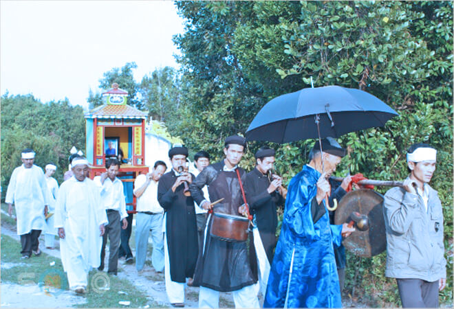 mơ thấy đưa tang đánh con gì