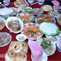 Giải mã giấc mơ đi ăn cỗ, cẩn thận kẻo bỏ lỡ con số thần tài!