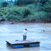 Bè gỗ trong mơ: Cơ hội vượt khó, bình an và con số hên cho bạn
