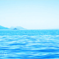 Mơ thấy biển xanh rực rỡ: Điềm báo gì và nên đánh con số nào?