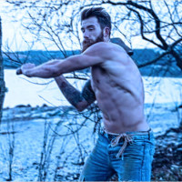 Giải mã giấc mơ bổ củi: Tinh thần tự lập, bình yên và cặp số may mắn