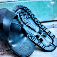 Nằm mơ thấy đôi dép có ý nghĩa gì? Xem ngay để biết đánh lô đề con gì chính xác